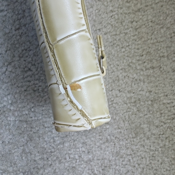 KENNETH COLE REACTION WOMEN'S TRIFOLD FLAP SNAP WALLET - Picture 7 of 7